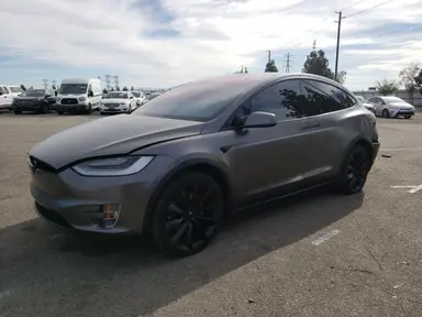 Tesla Model X 2020