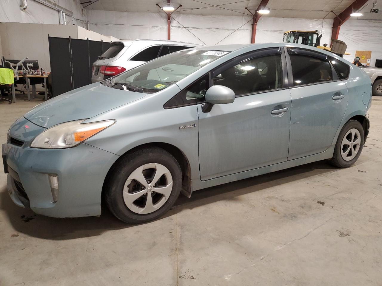 TOYOTA PRIUS 2013