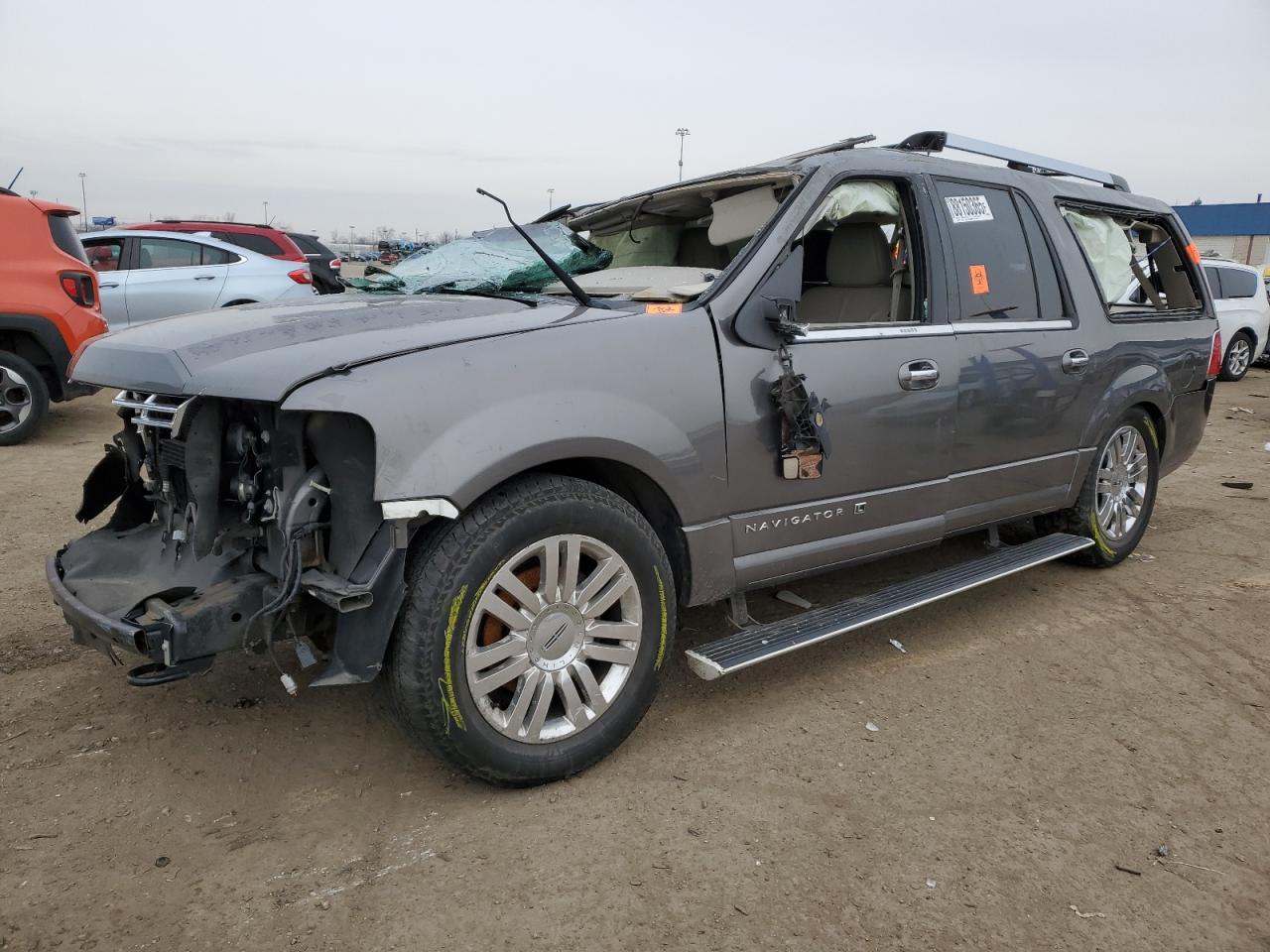 LINCOLN NAVIGATOR 2012