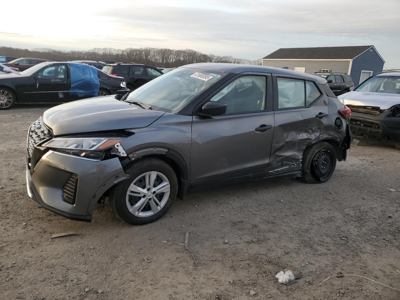 NISSAN KICKS S 2024