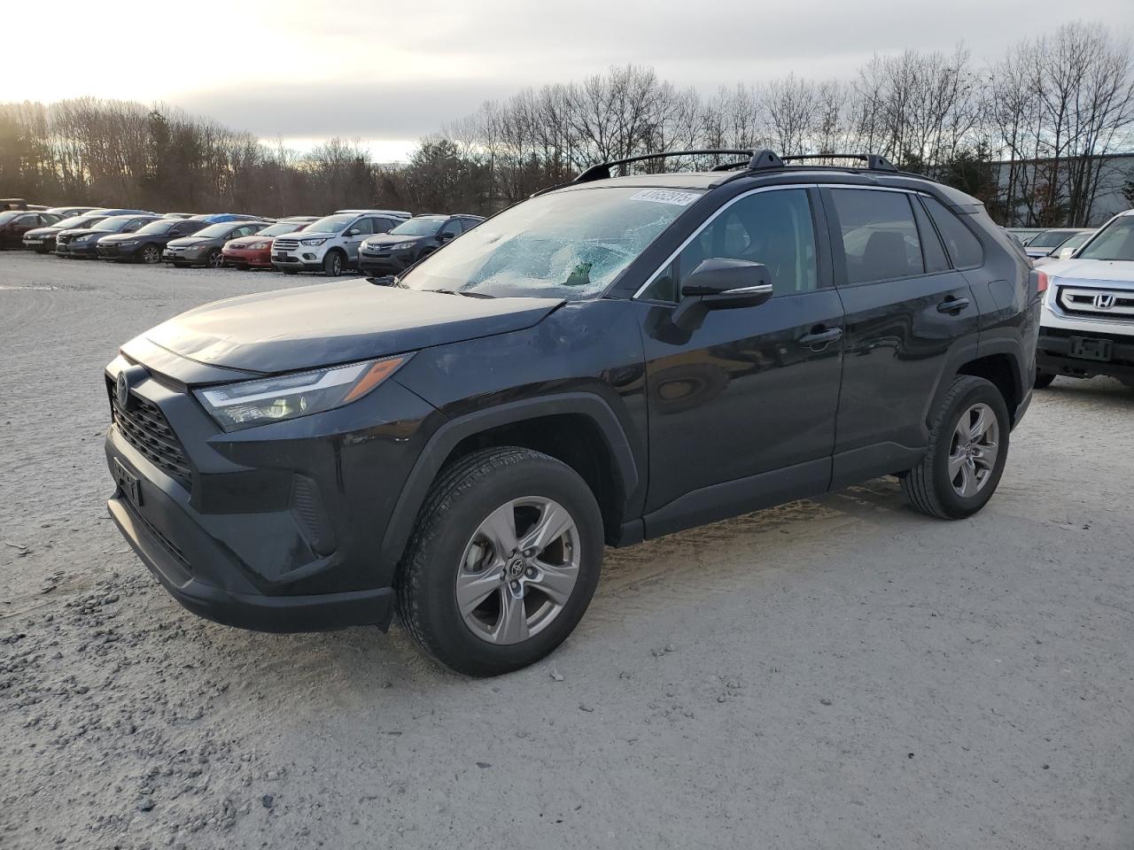 TOYOTA RAV4 XLE 2023