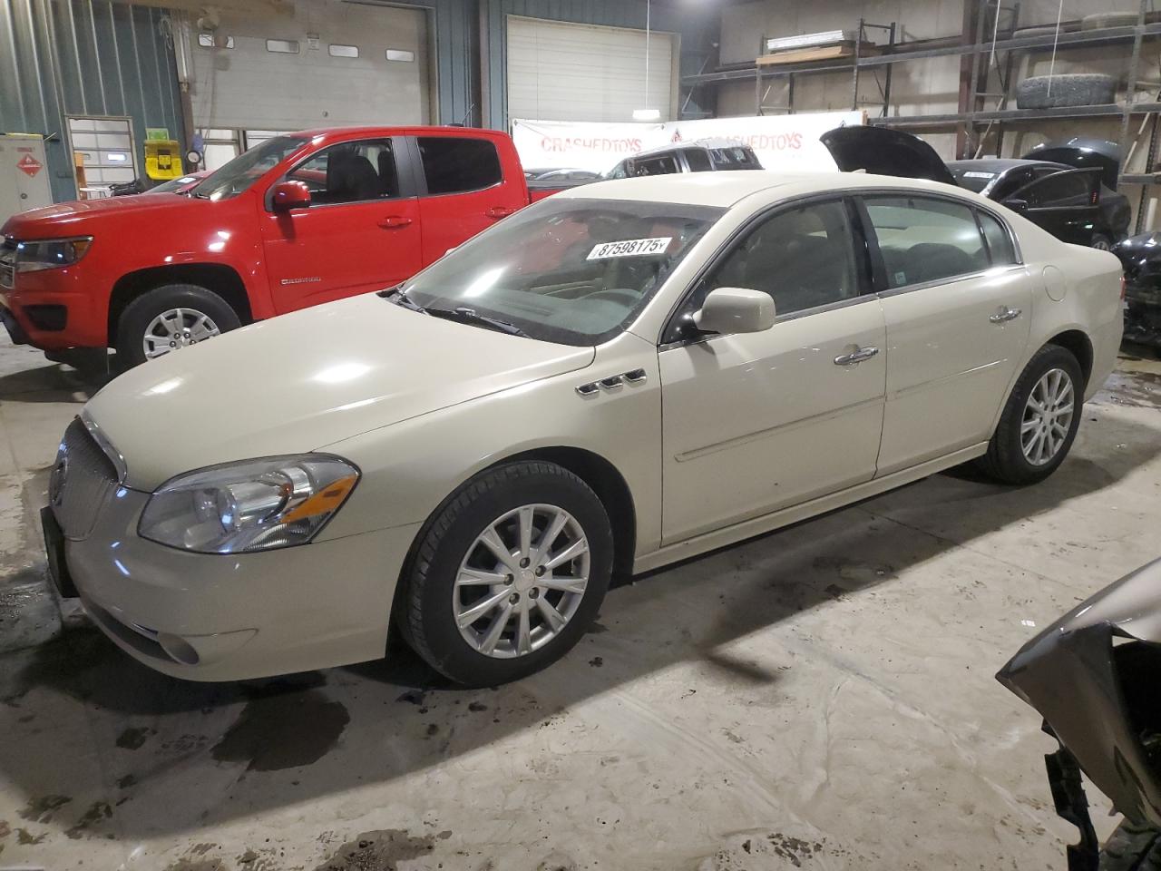 BUICK LUCERNE CX 2011
