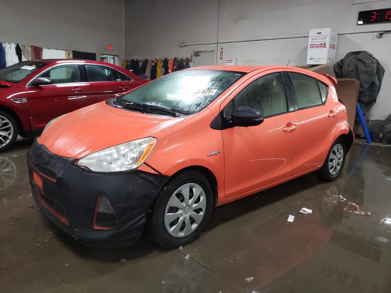 TOYOTA PRIUS C 2014