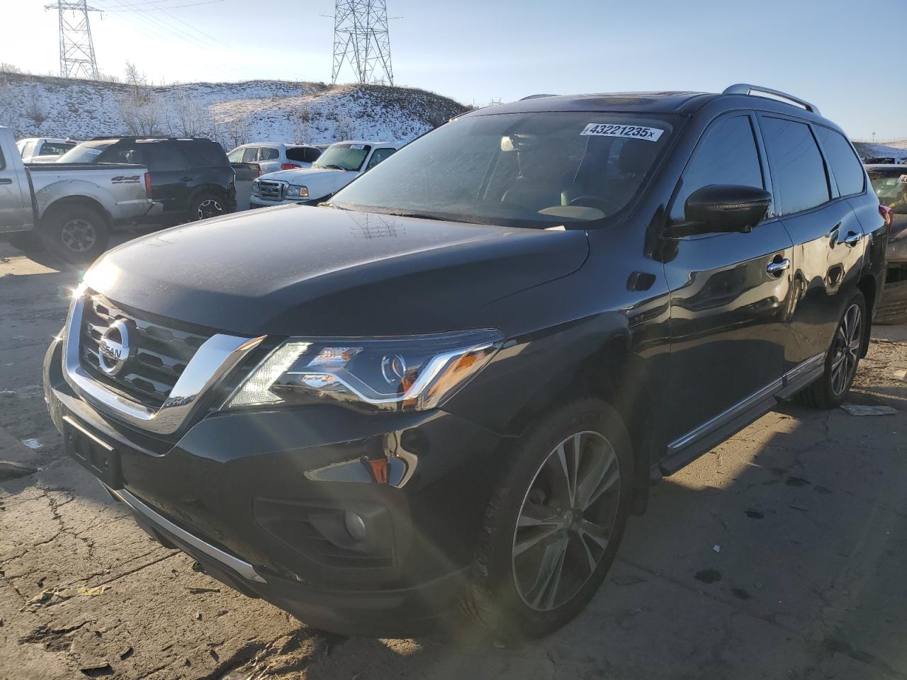 NISSAN PATHFINDER 2017