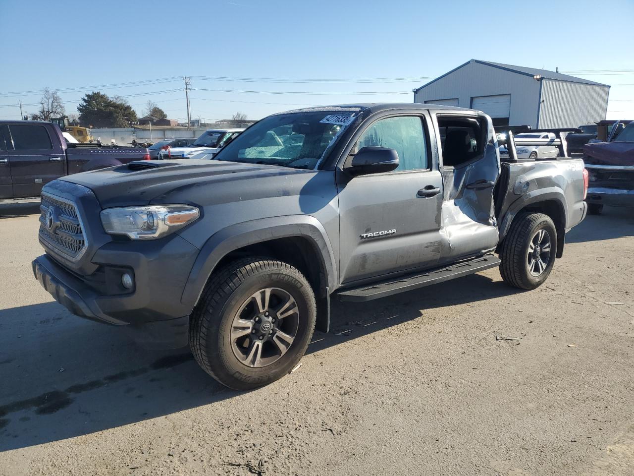 TOYOTA TACOMA DOU 2017