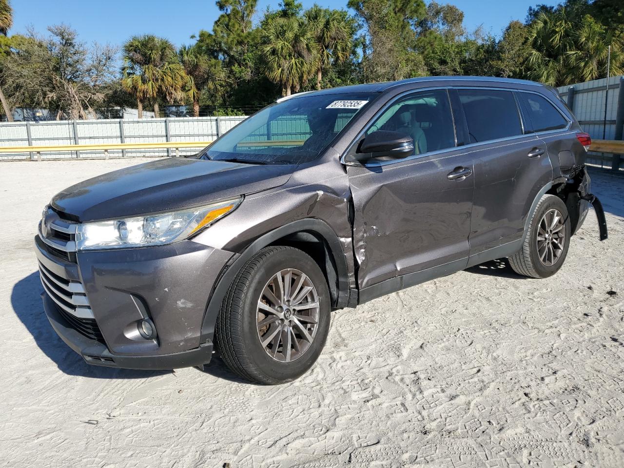 TOYOTA HIGHLANDER 2019