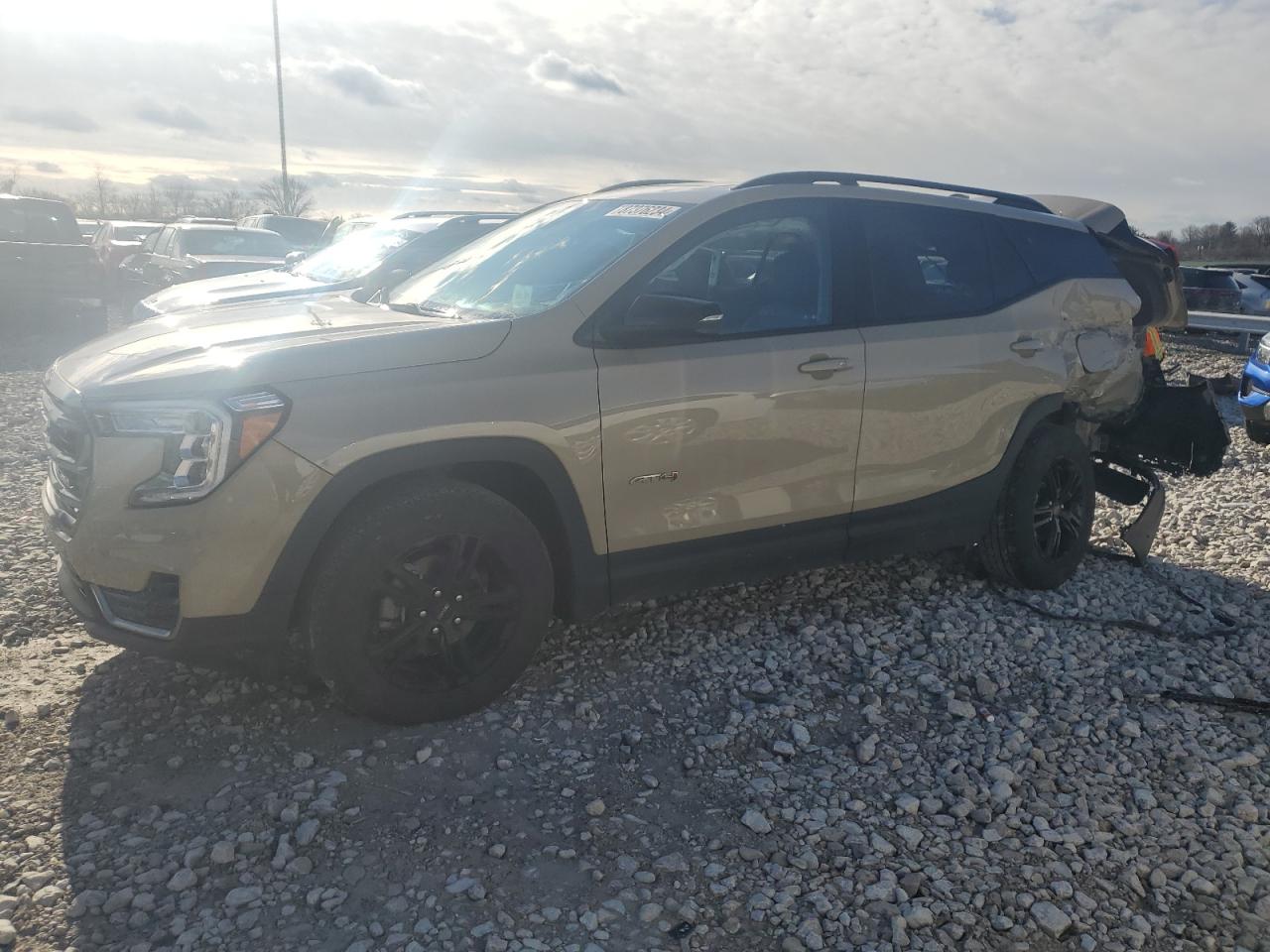 GMC TERRAIN AT 2022