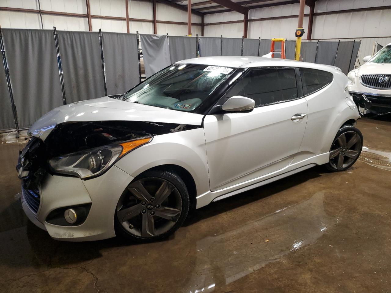 HYUNDAI VELOSTER T 2015