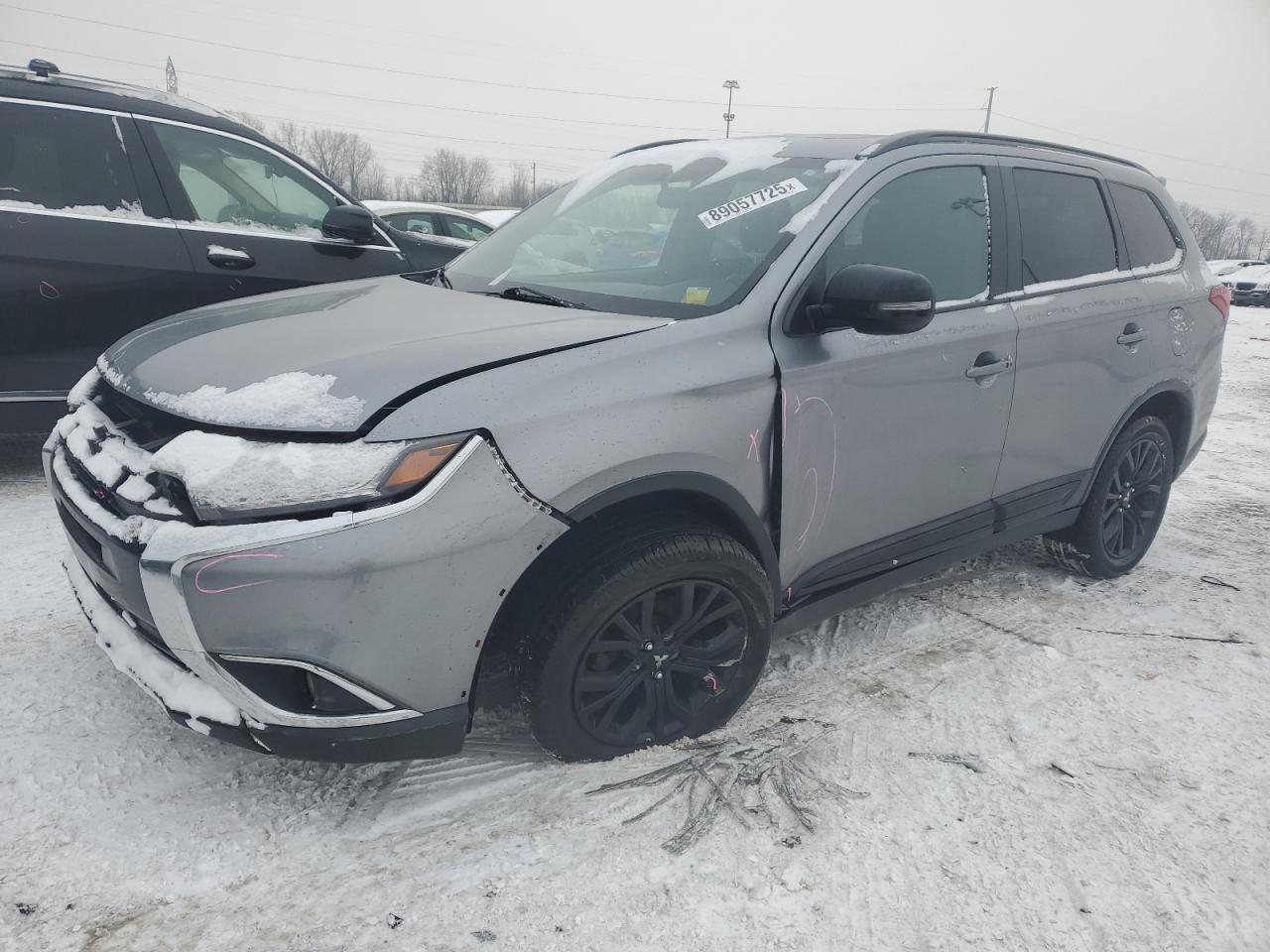 MITSUBISHI OUTLANDER 2018