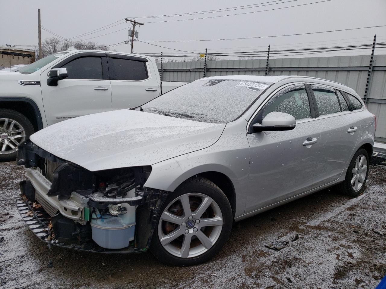 VOLVO V60 T5 PRE 2016