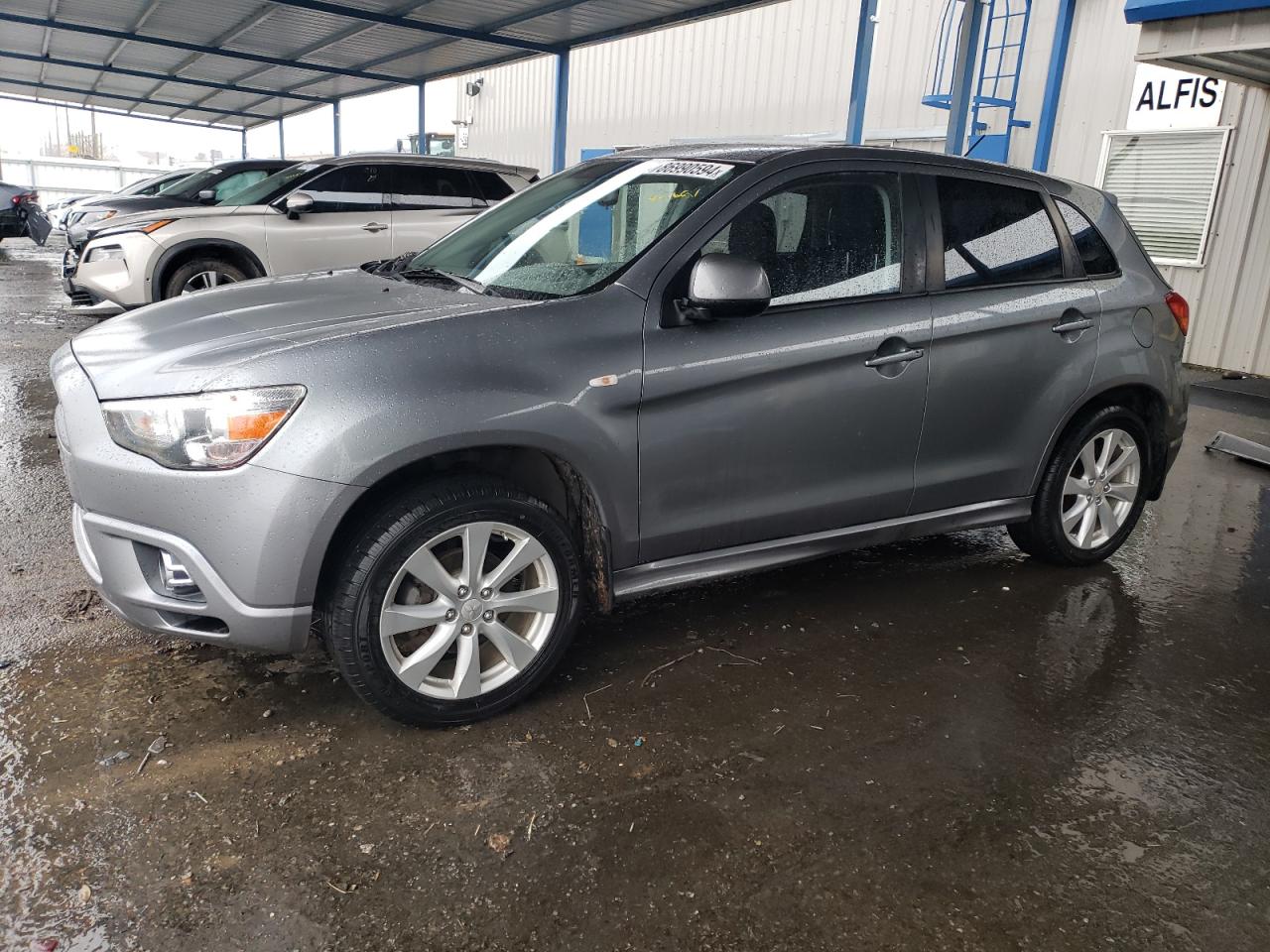 MITSUBISHI OUTLANDER 2012