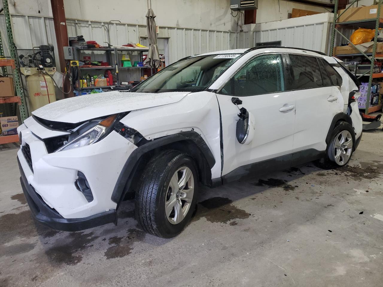 TOYOTA RAV4 XLE 2021