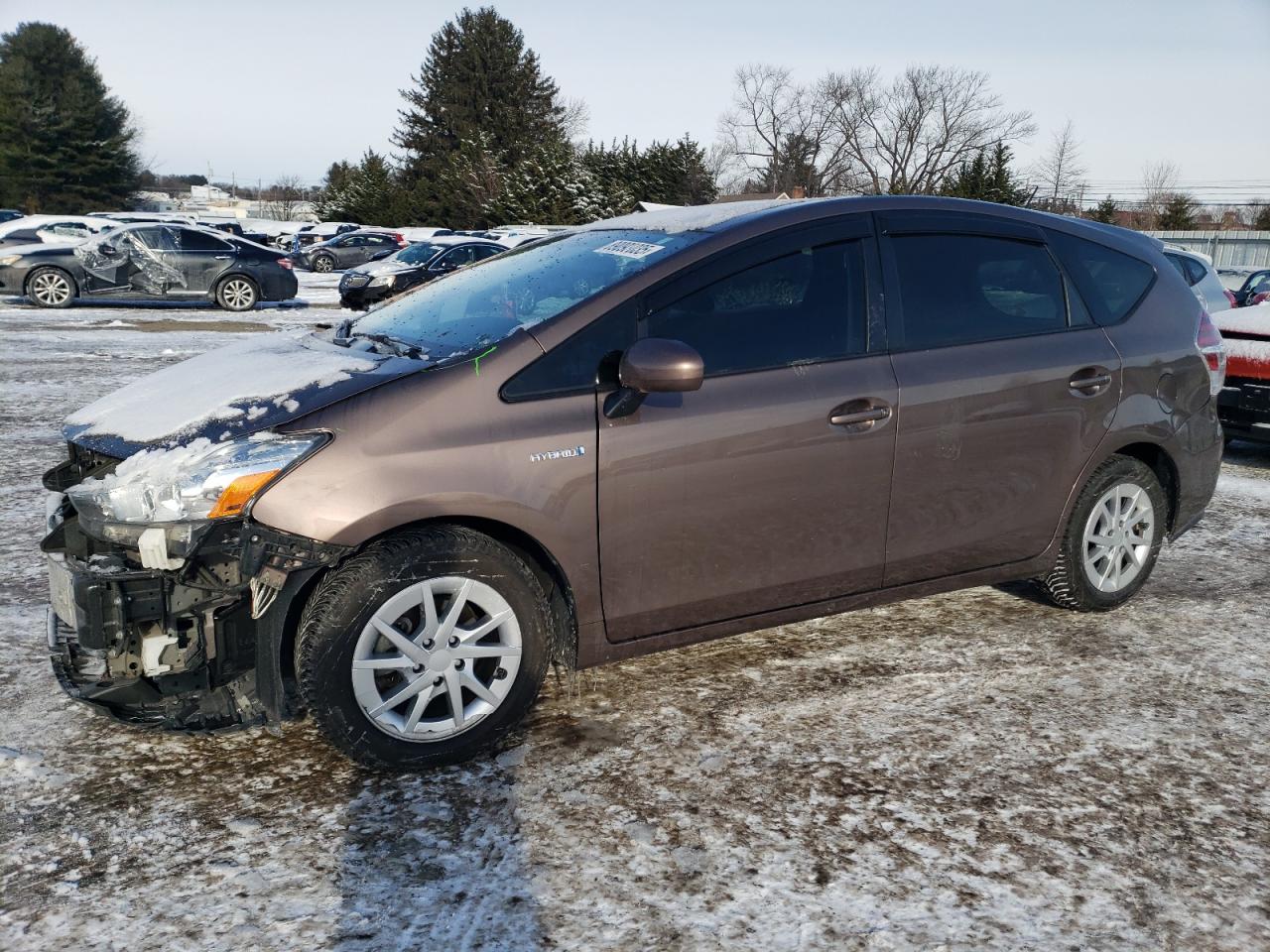 TOYOTA PRIUS V 2017