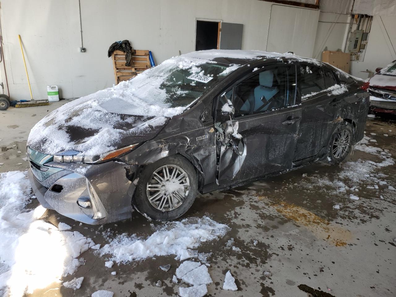 TOYOTA PRIUS PRIM 2018