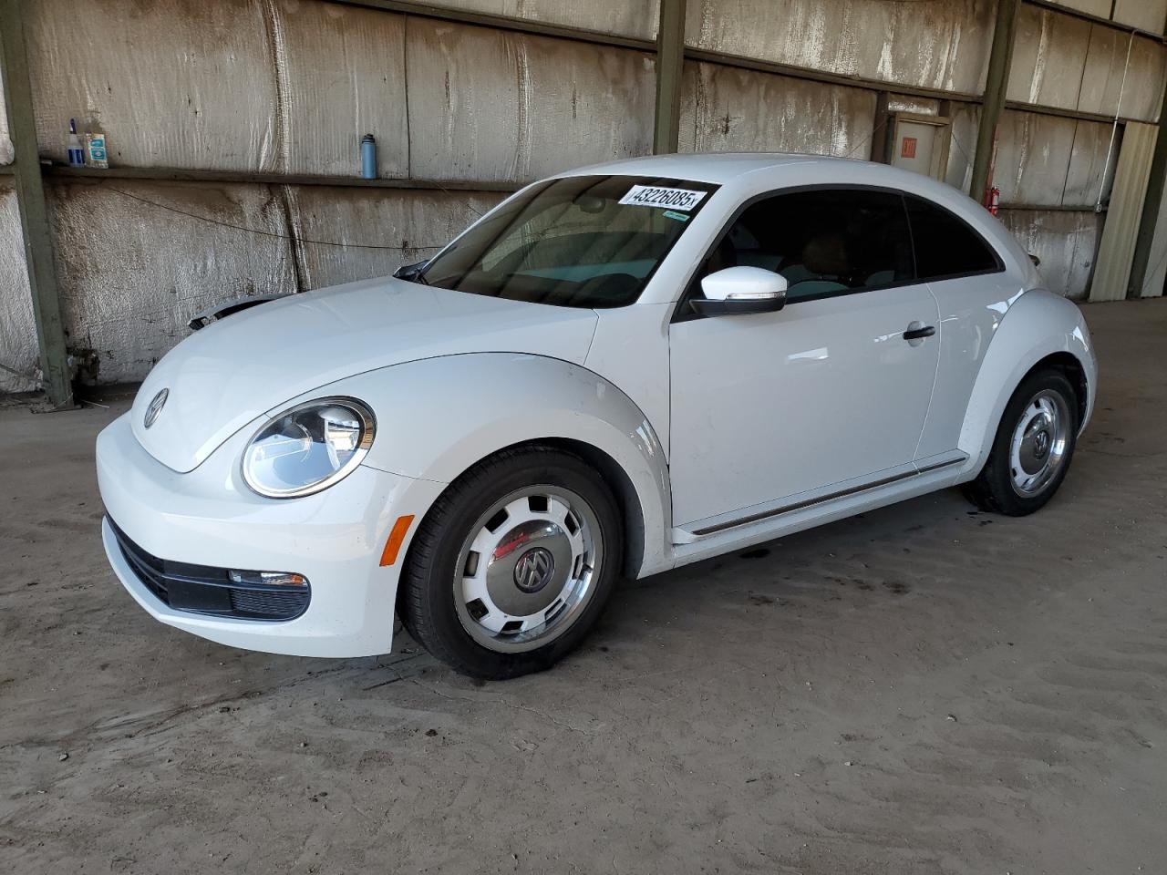 VOLKSWAGEN BEETLE 1.8 2015