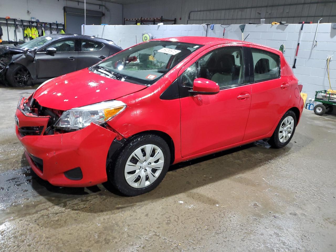TOYOTA YARIS 2013