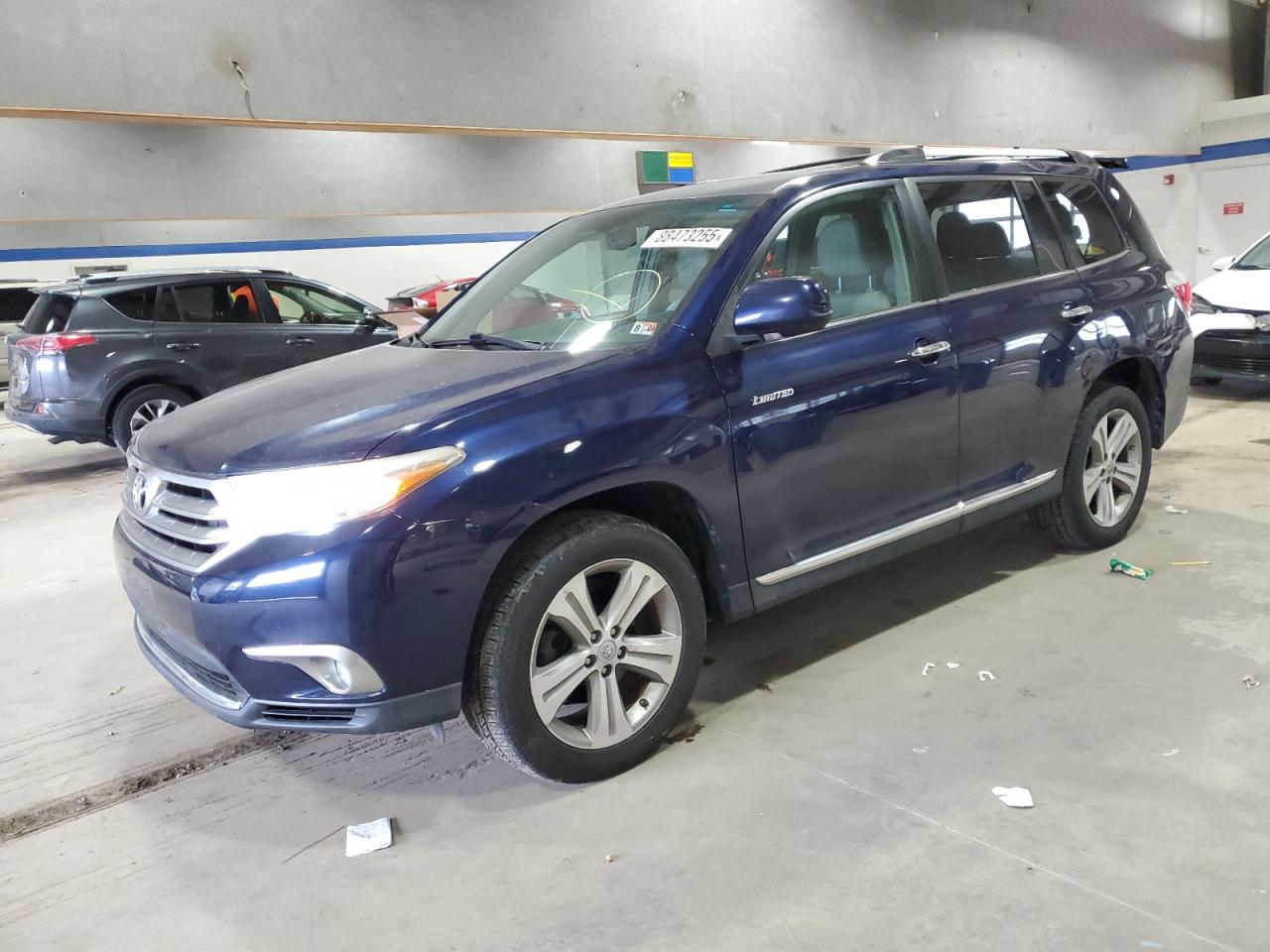 TOYOTA HIGHLANDER 2012