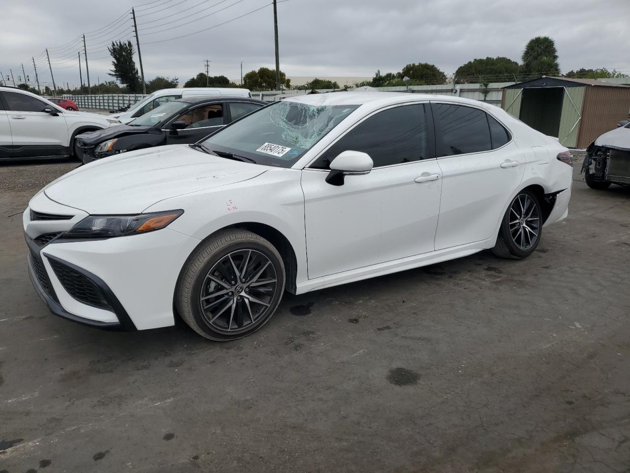 TOYOTA CAMRY SE N 2024