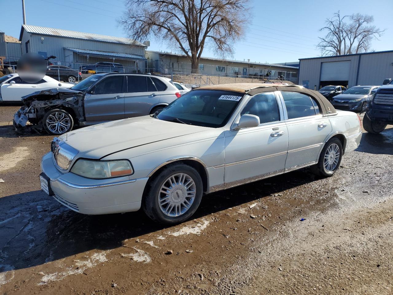 LINCOLN TOWN CAR S 2007