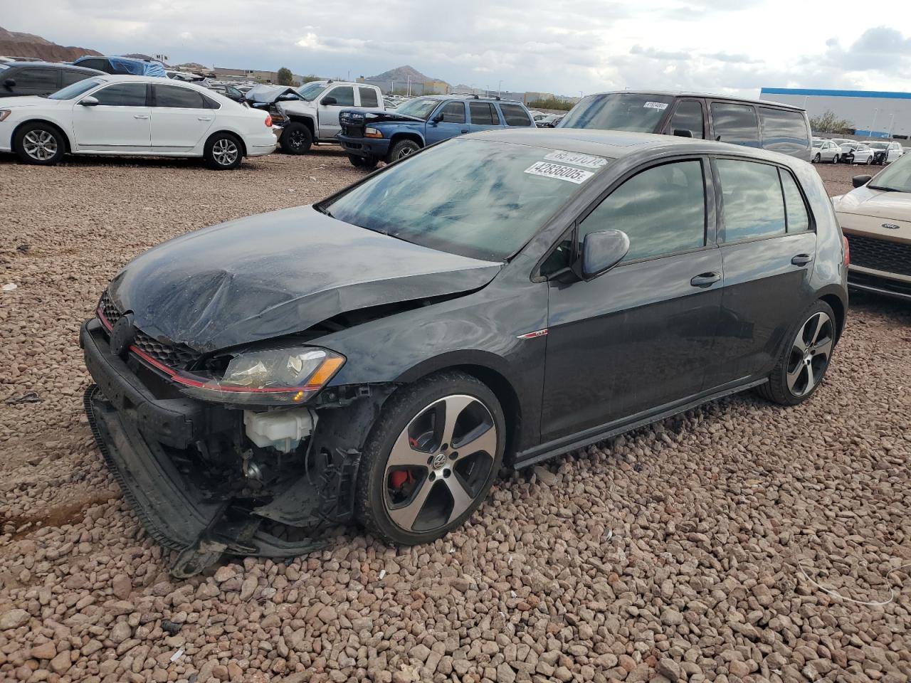 VOLKSWAGEN GTI 2015