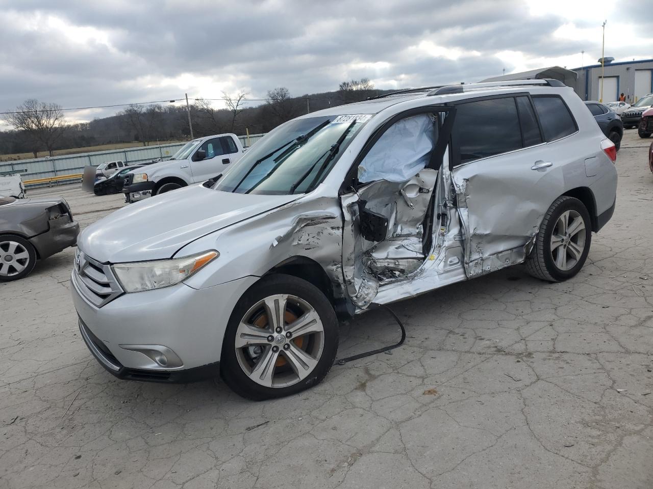 TOYOTA HIGHLANDER 2012