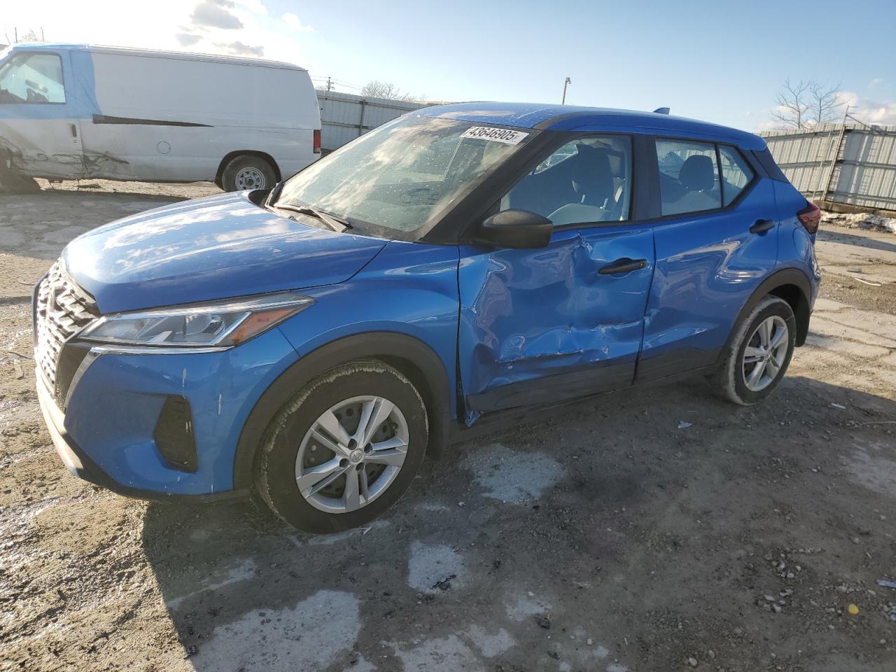 NISSAN KICKS S 2024
