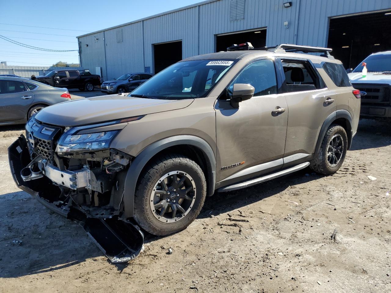 NISSAN PATHFINDER 2023