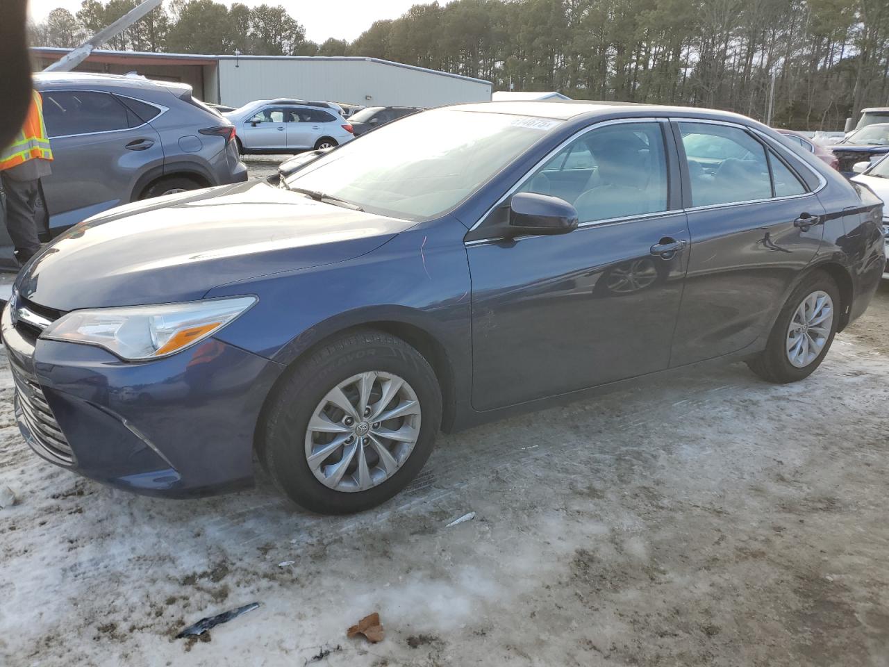 TOYOTA CAMRY LE 2015