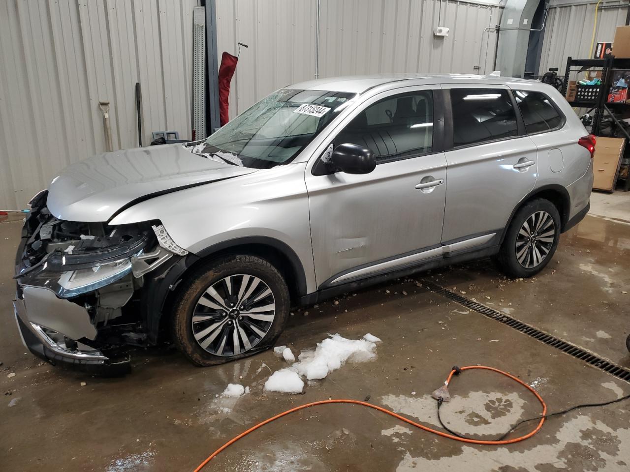 MITSUBISHI OUTLANDER 2020