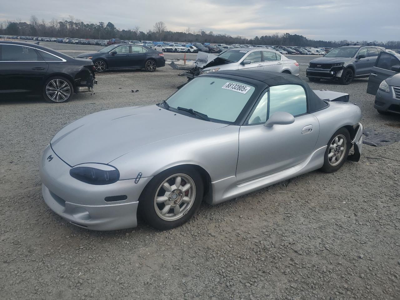 MAZDA MX-5 MIATA 2002