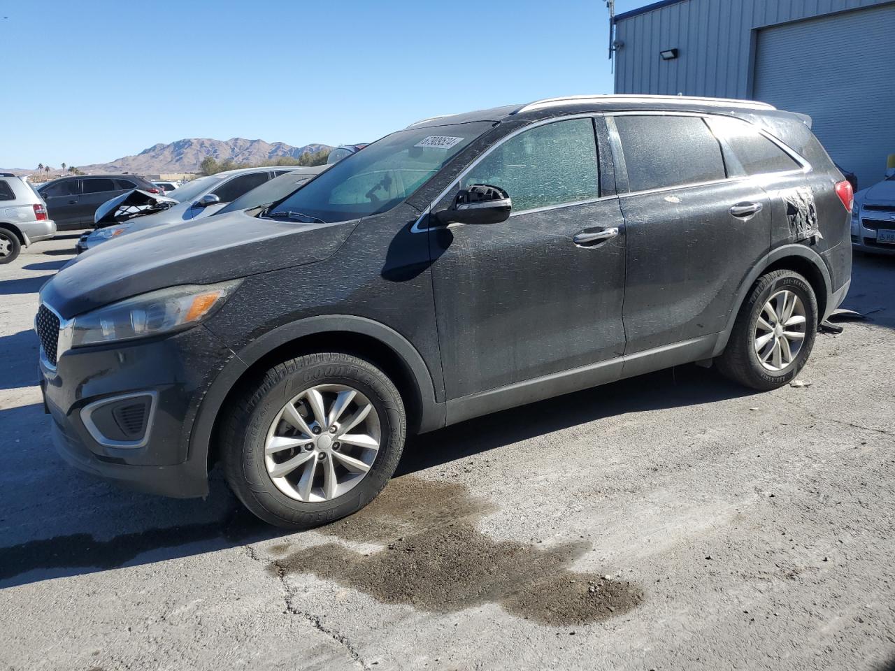 KIA SORENTO LX 2017