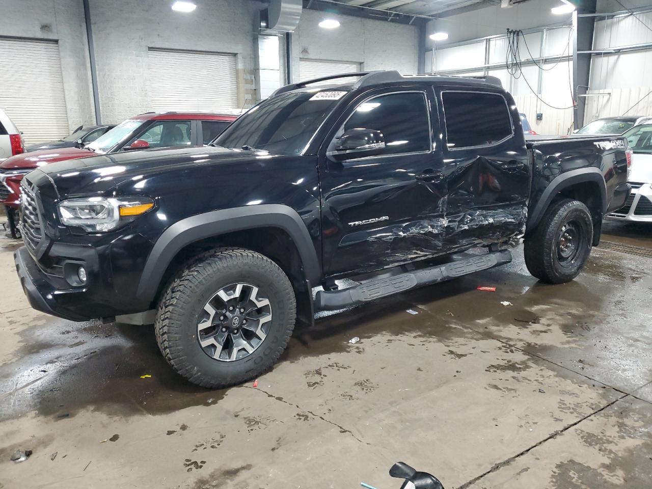 TOYOTA TACOMA DOU 2021