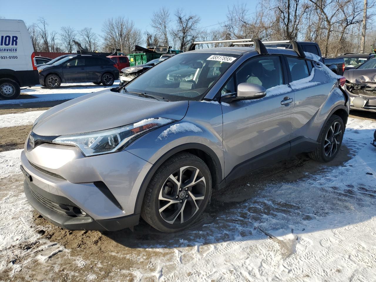 TOYOTA C-HR XLE 2019