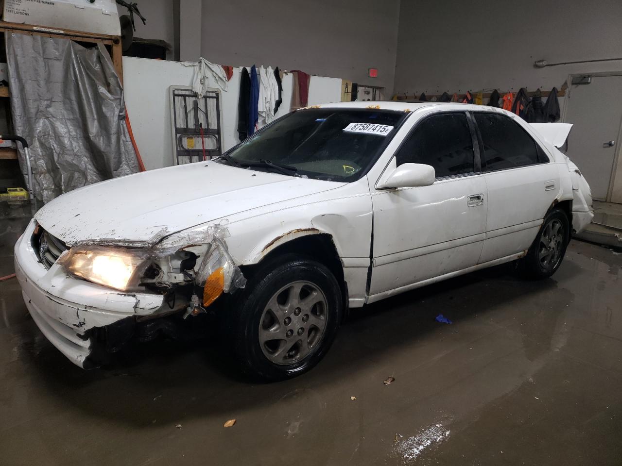 TOYOTA CAMRY LE 2000