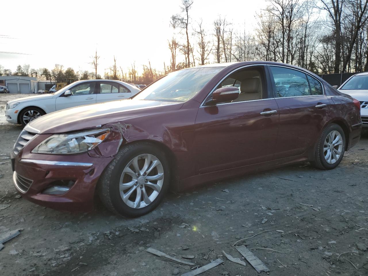 HYUNDAI GENESIS 3. 2012
