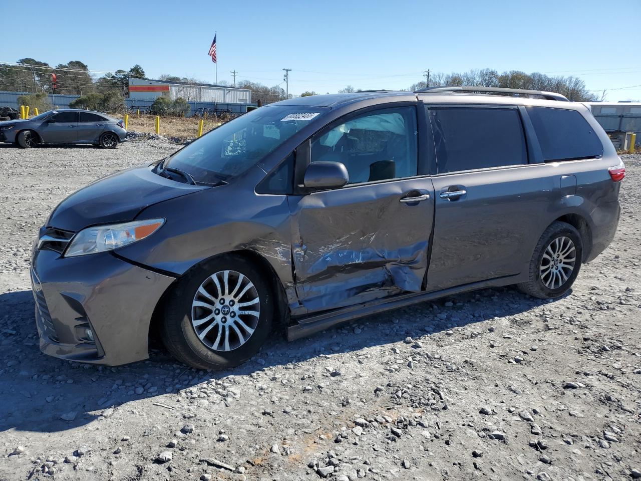 TOYOTA SIENNA XLE 2020