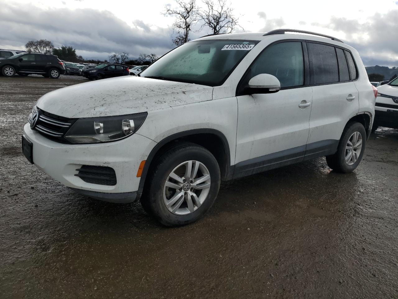 VOLKSWAGEN TIGUAN S 2015