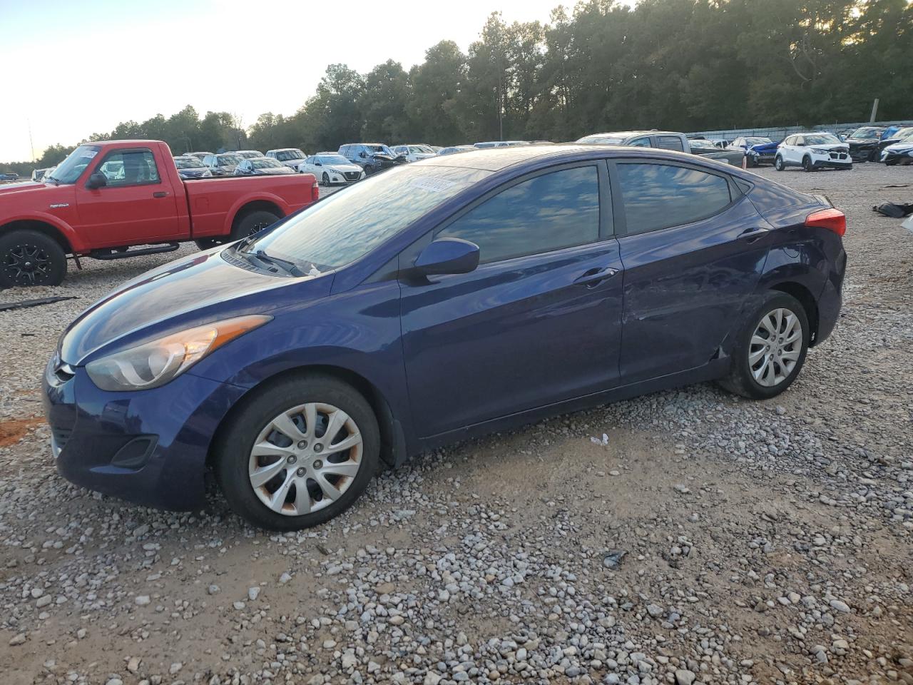 HYUNDAI ELANTRA GL 2013