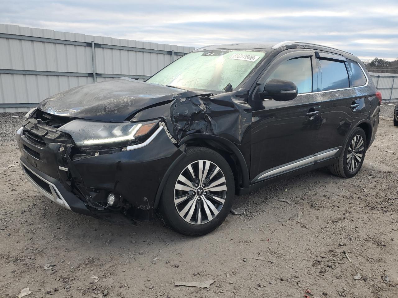 MITSUBISHI OUTLANDER 2019
