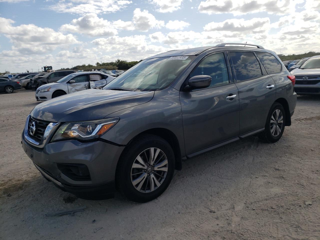 NISSAN PATHFINDER 2018