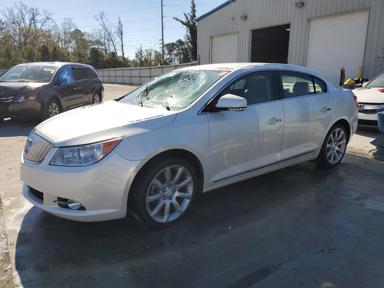 BUICK LACROSSE C 2011
