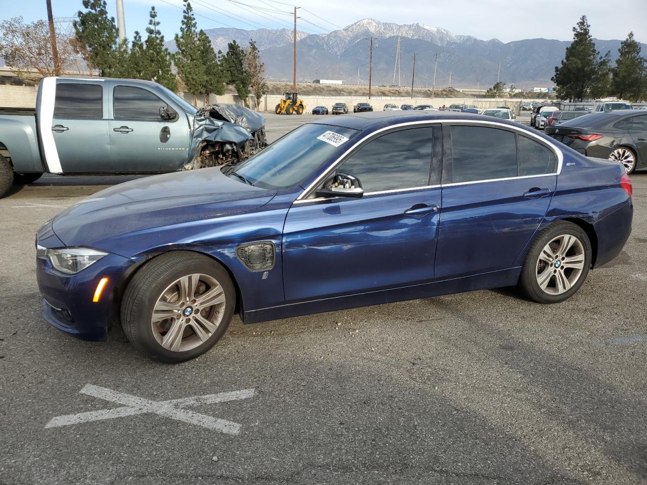 BMW 330E 2017