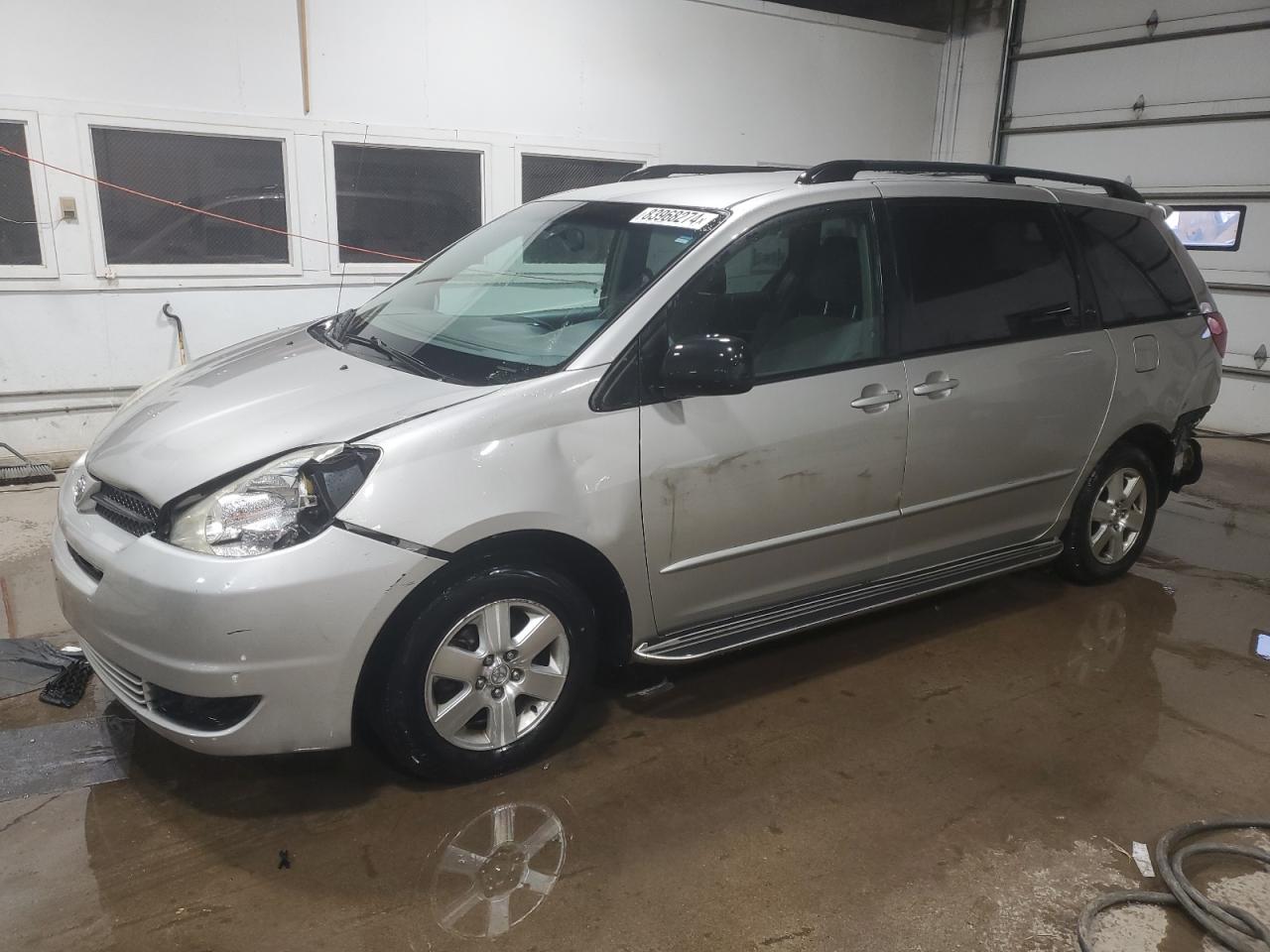 TOYOTA SIENNA CE 2005