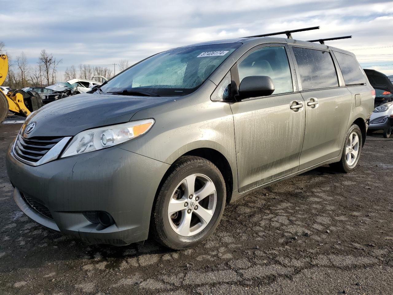 TOYOTA SIENNA BAS 2011