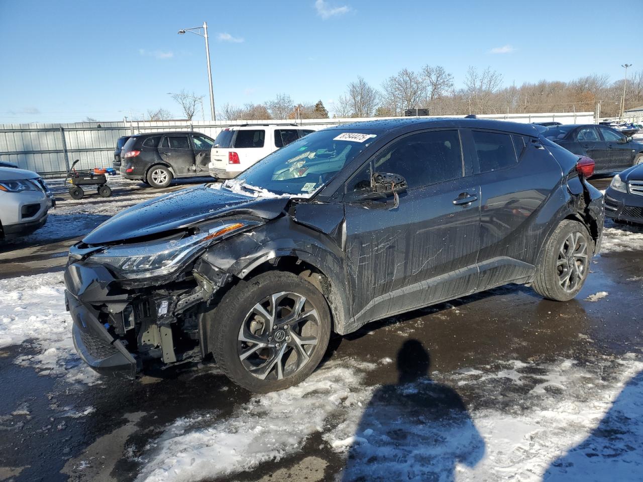 TOYOTA C-HR XLE 2022