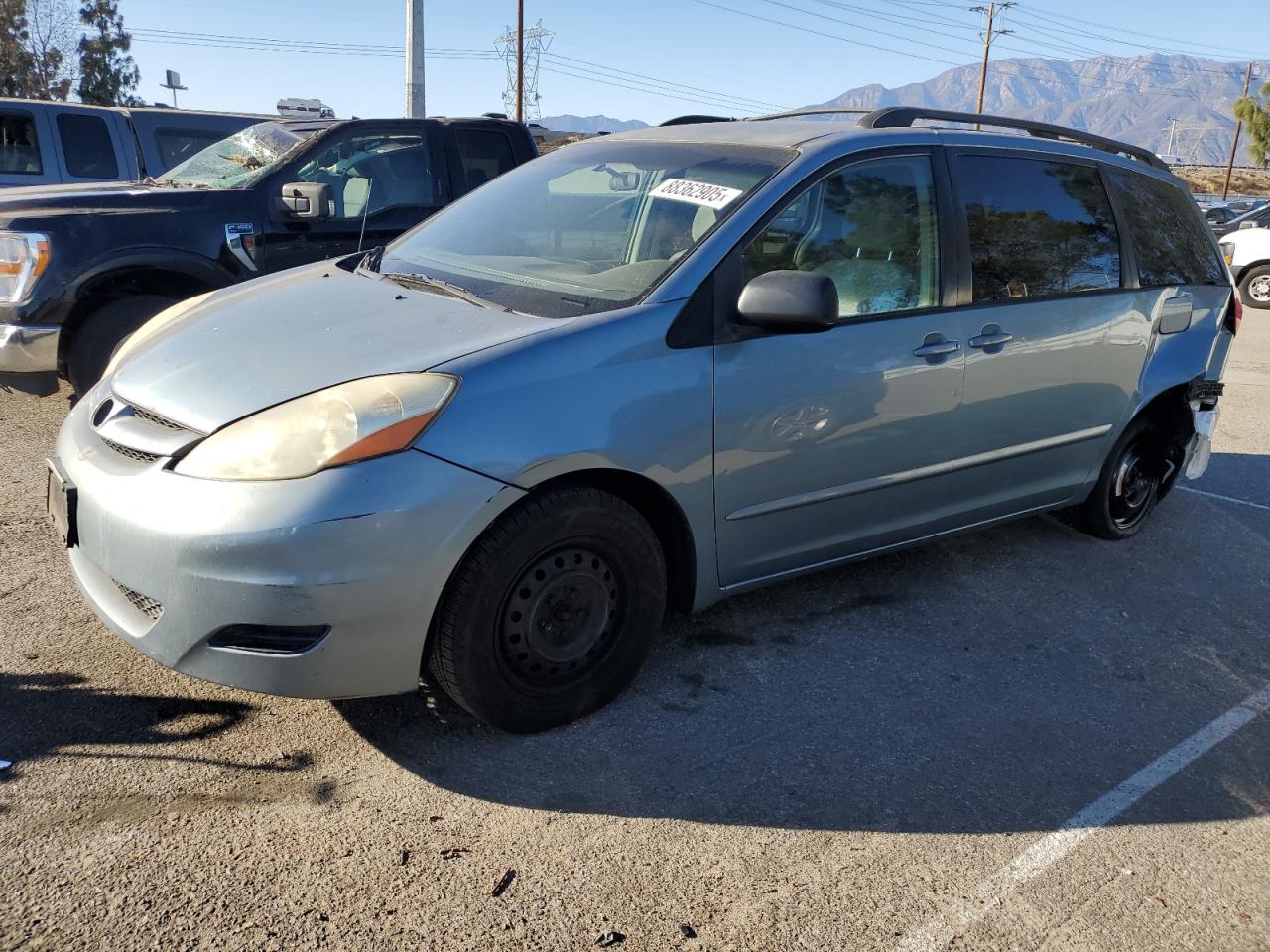 TOYOTA SIENNA CE 2006