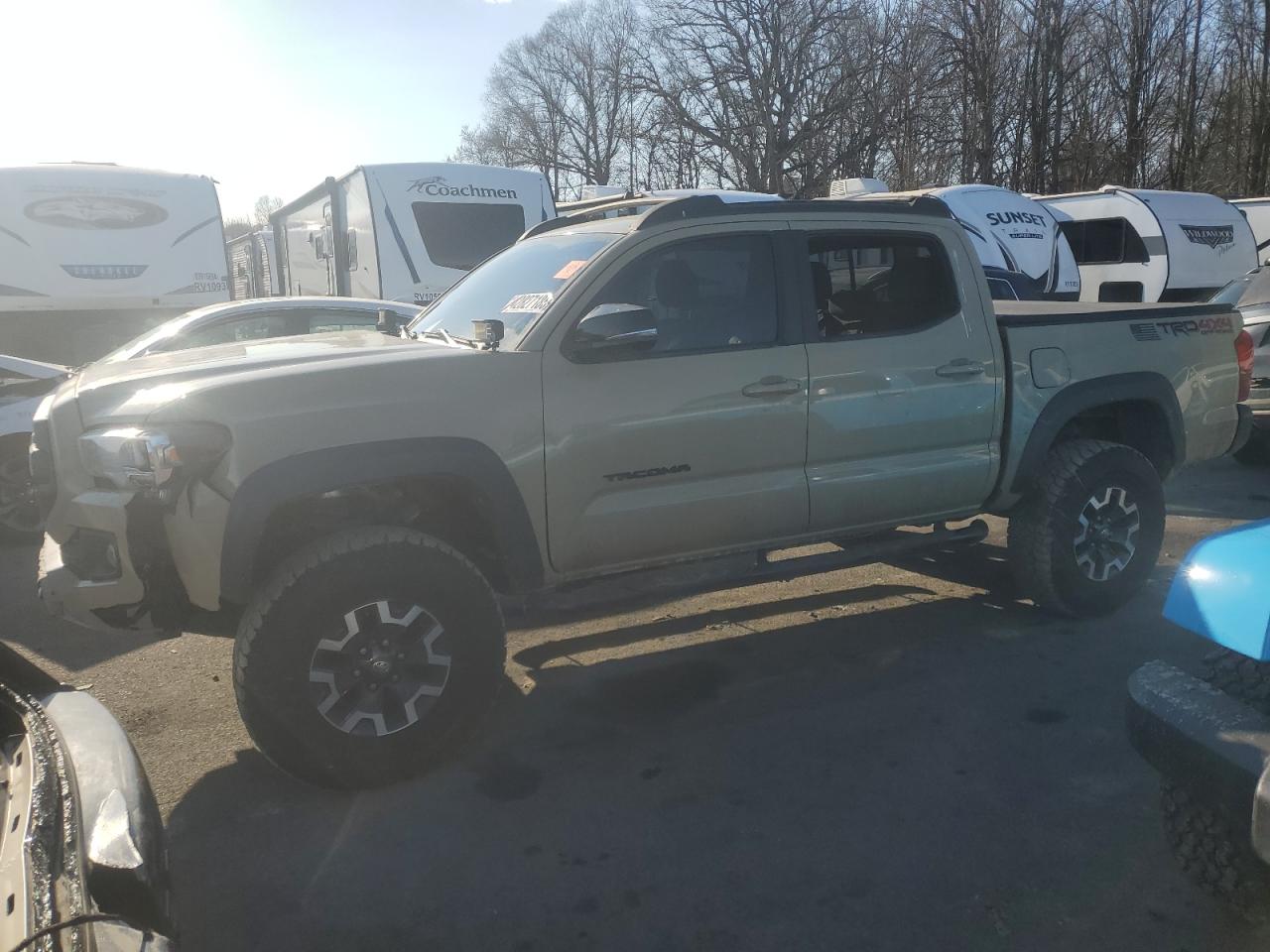 TOYOTA TACOMA DOU 2017