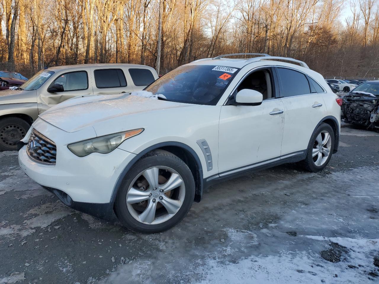 INFINITI FX35 2010