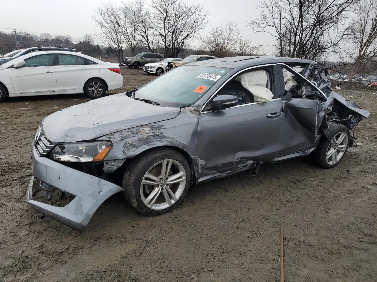 VOLKSWAGEN PASSAT SE 2015