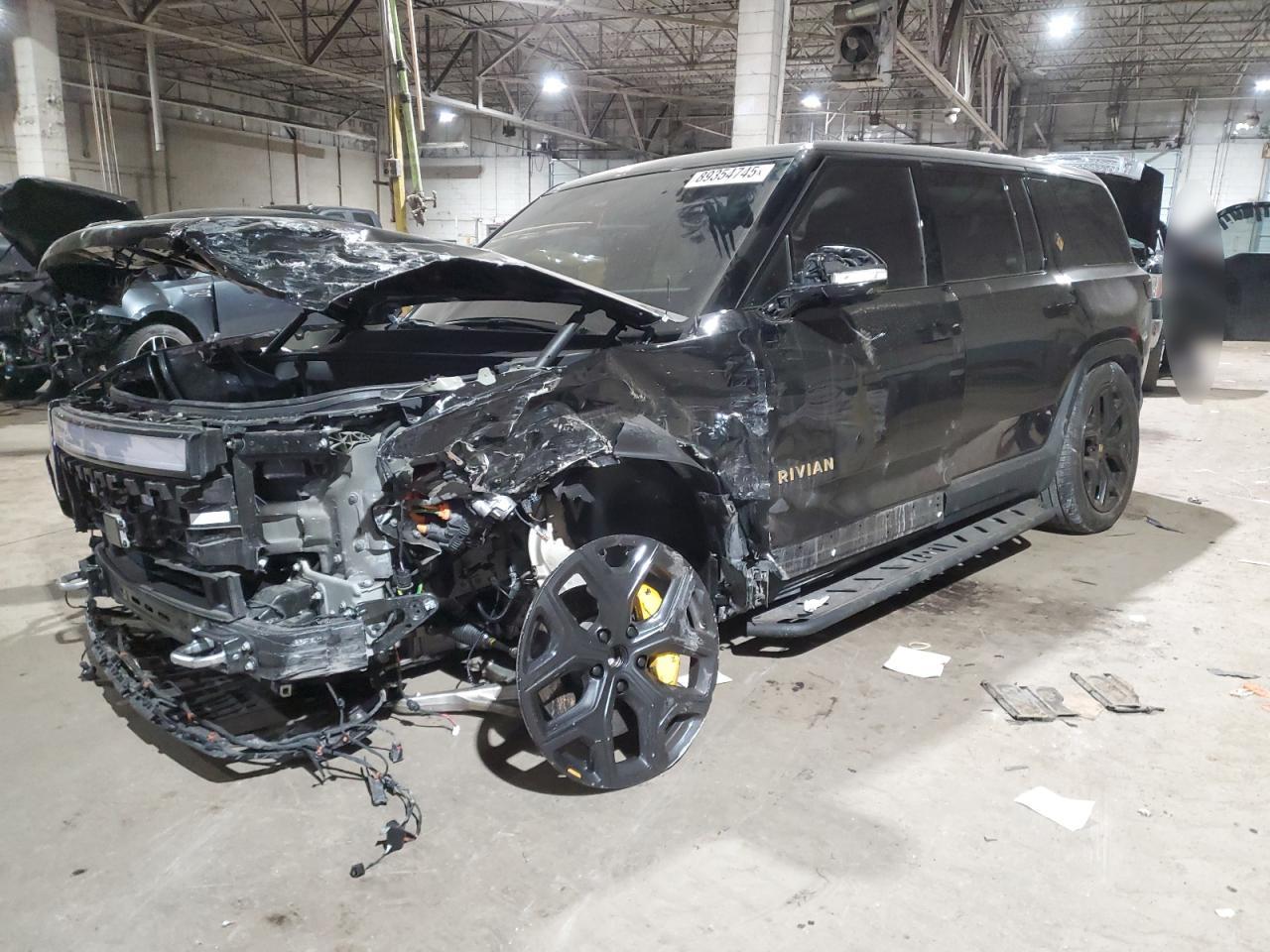 RIVIAN R1S ADVENT 2023